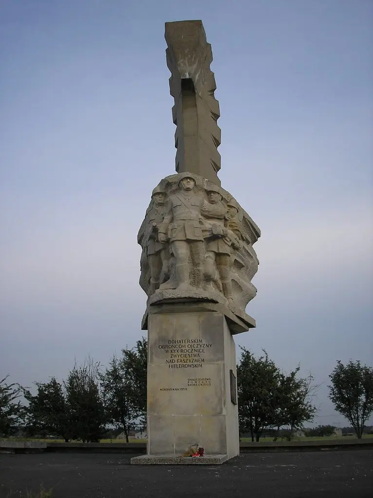 Cavalry monument at Mokra